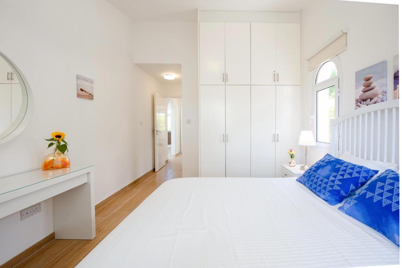 Bungalow Mikaella By Ezoria Villas Коръл бей Екстериор снимка