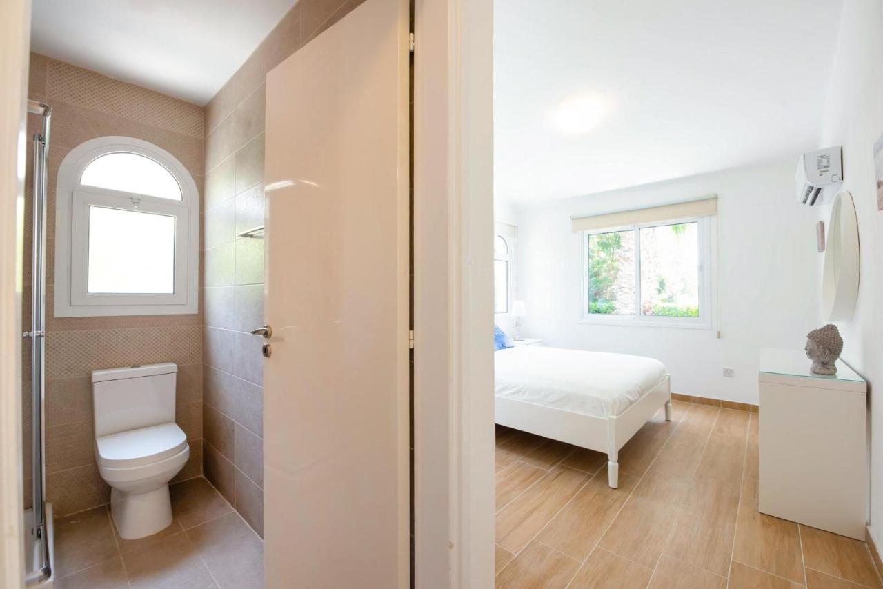 Bungalow Mikaella By Ezoria Villas Коръл бей Екстериор снимка